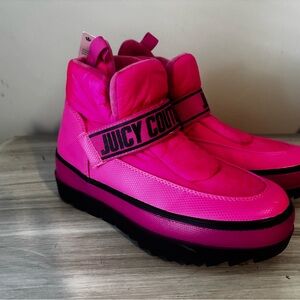 Juicy Couture Women’s Vibrant Boots